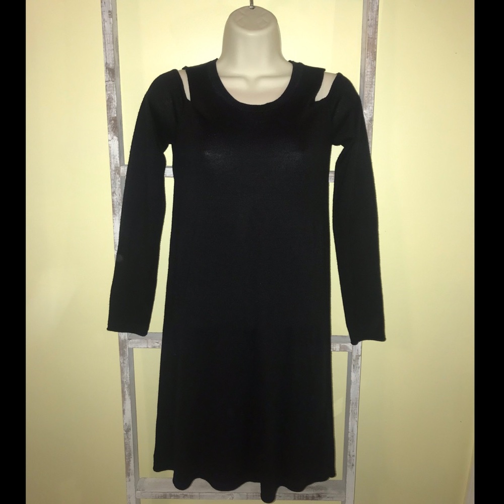 Fitted Black Dress🖤